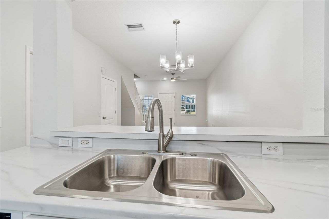 6705 Lake Rochester Lane, Gibsonton, FL 33534 Photo