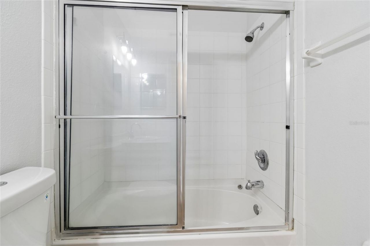 6705 Lake Rochester Lane, Gibsonton, FL 33534 Photo