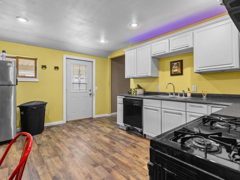 907 Ontario Street, Sandusky, OH 44870 Photo 8