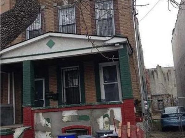 450 Newport Street , Brooklyn, NY 11207