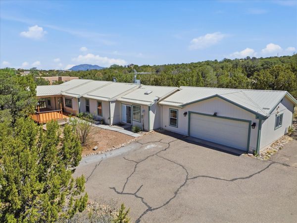 10 Palomino Court , Edgewood, NM 87015