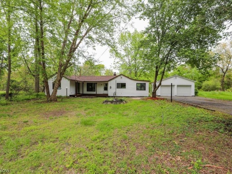 701 Portage Lakes Drive, Coventry, OH 44319 Photo 2