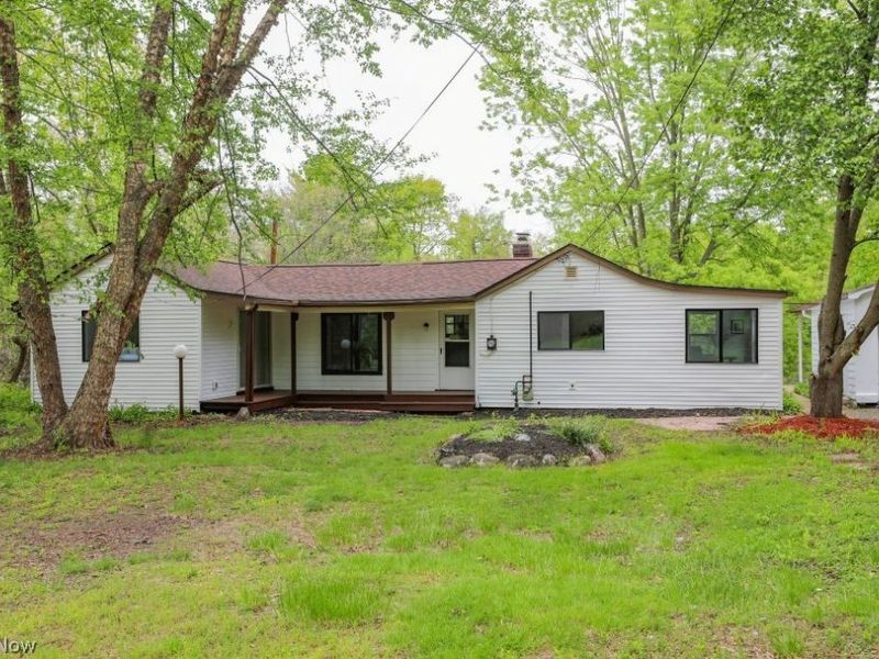 701 Portage Lakes Drive, Coventry, OH 44319 Photo 3
