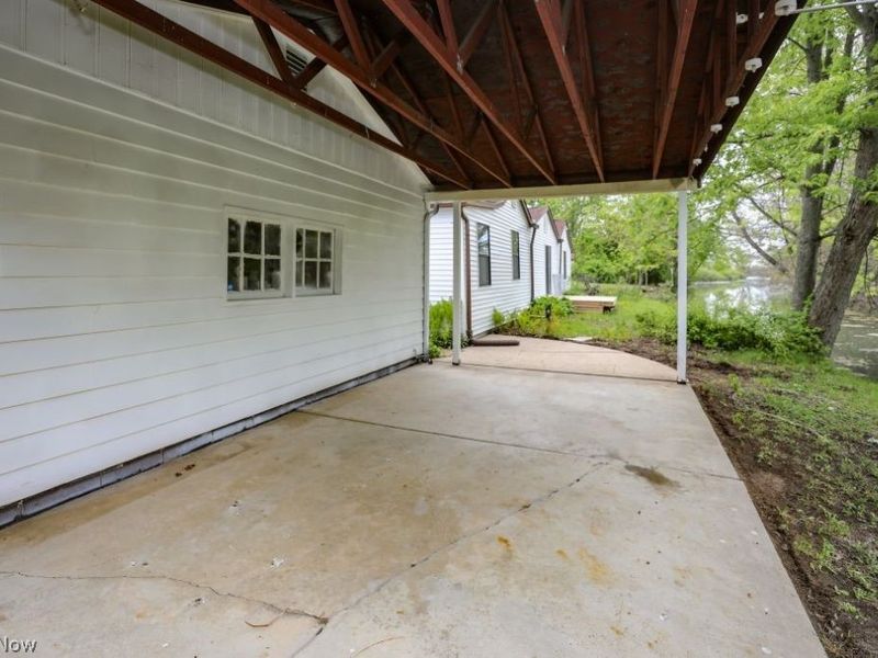 701 Portage Lakes Drive, Coventry, OH 44319 Photo 9