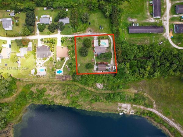 10646 Barn Rd , Lake Worth, FL 33449