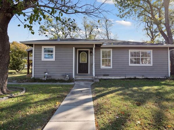 306 N Walnut Street, Roanoke, TX 76262