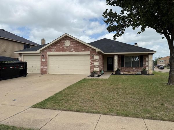 225 Blue Roan Drive , Waxahachie, TX 75165