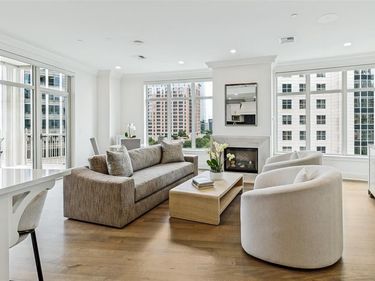 2555 N Pearl Street, Unit 805, Dallas, TX 75201