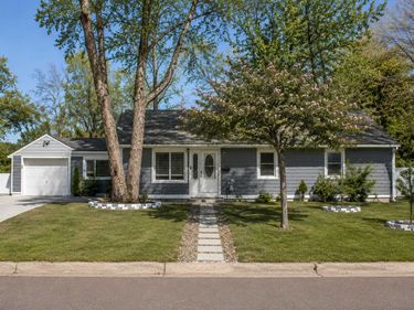 8401 14th Avenue S, Bloomington, MN 55425