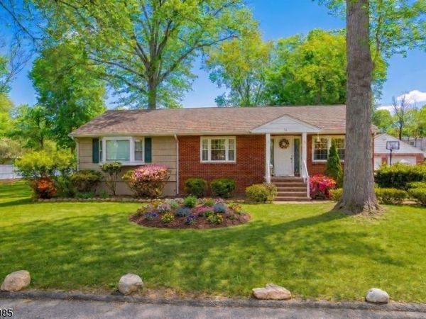 74 Armstrong Ave, Wayne, NJ 07470