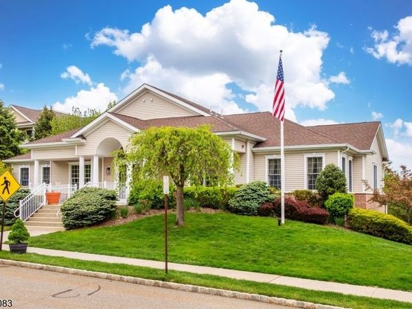 29 RIDGEVIEW LANE, Mount Arlington, NJ 07856