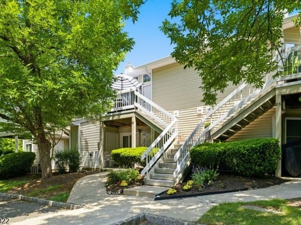 84 Mayfield Rd, Bedminster, NJ 07921