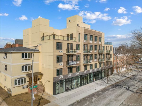 163-07 72nd Ave , Unit 2G, Fresh Meadows, NY 11365