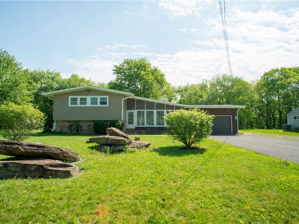 858 Monaca Rd, Monaca, PA 15061