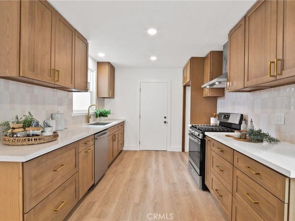 802 Bejay Place, San Pedro, CA 90731