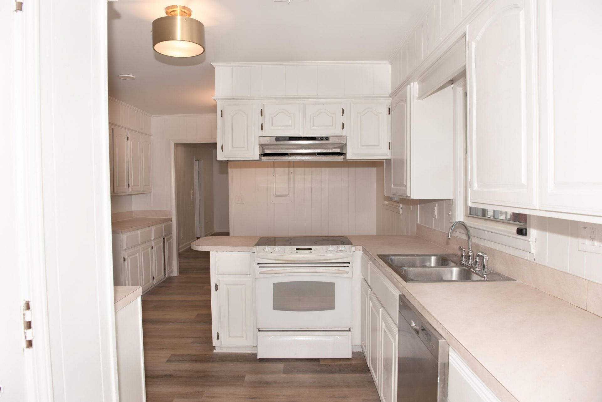 1203 Calais Drive Photo 10