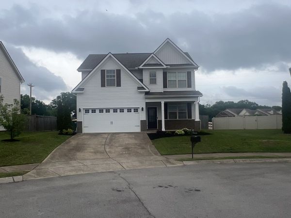 1008 Keeneland Dr, Spring Hill, TN 37174