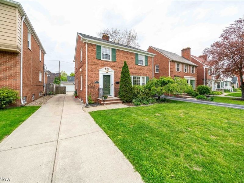 3678 Lynnfield Road, Shaker Heights, OH 44122 Photo 2