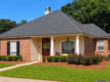 6497 Summerlin Dr, Zachary, LA 70791