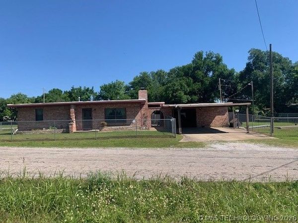 910 W Pogue Street, Cleveland, OK 74020