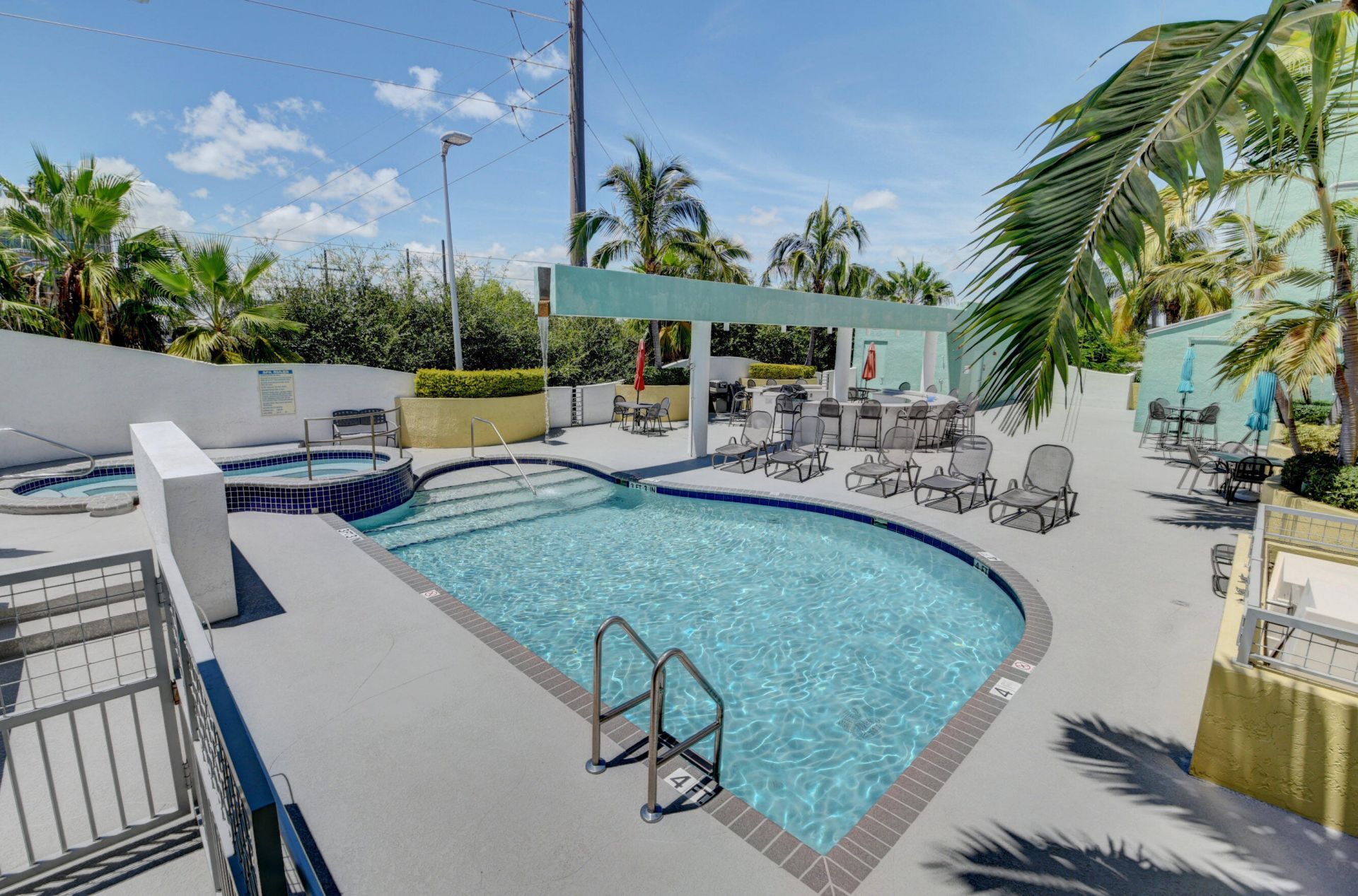 185 NE 4th Avenue, Unit 301, Delray Beach, FL 33483 Photo