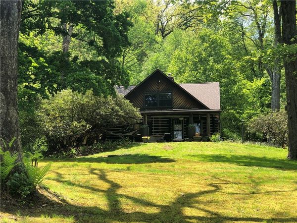 174 LAFAYETTE TRAIL, Chalk Hill, PA 15421