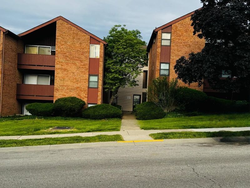 4904 Chalet Drive, Unit 601, Saint Bernard, OH 45217 Photo 1