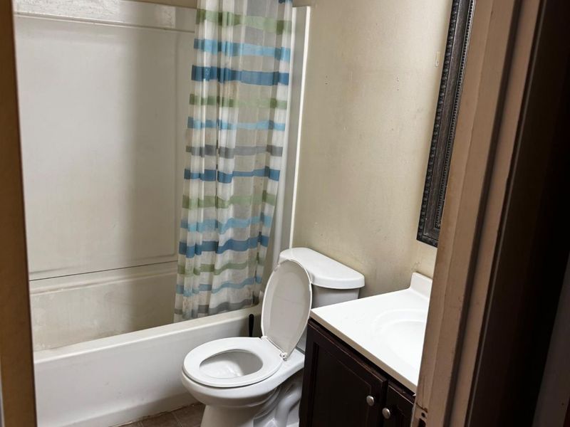4904 Chalet Drive, Unit 601, Saint Bernard, OH 45217 Photo 6