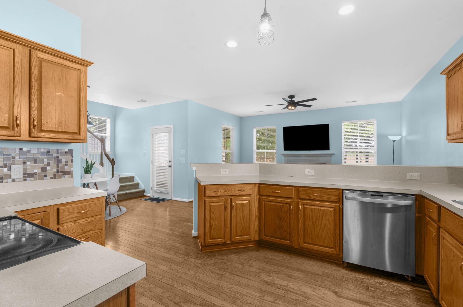3225 Beaconsfield Road Photo 15