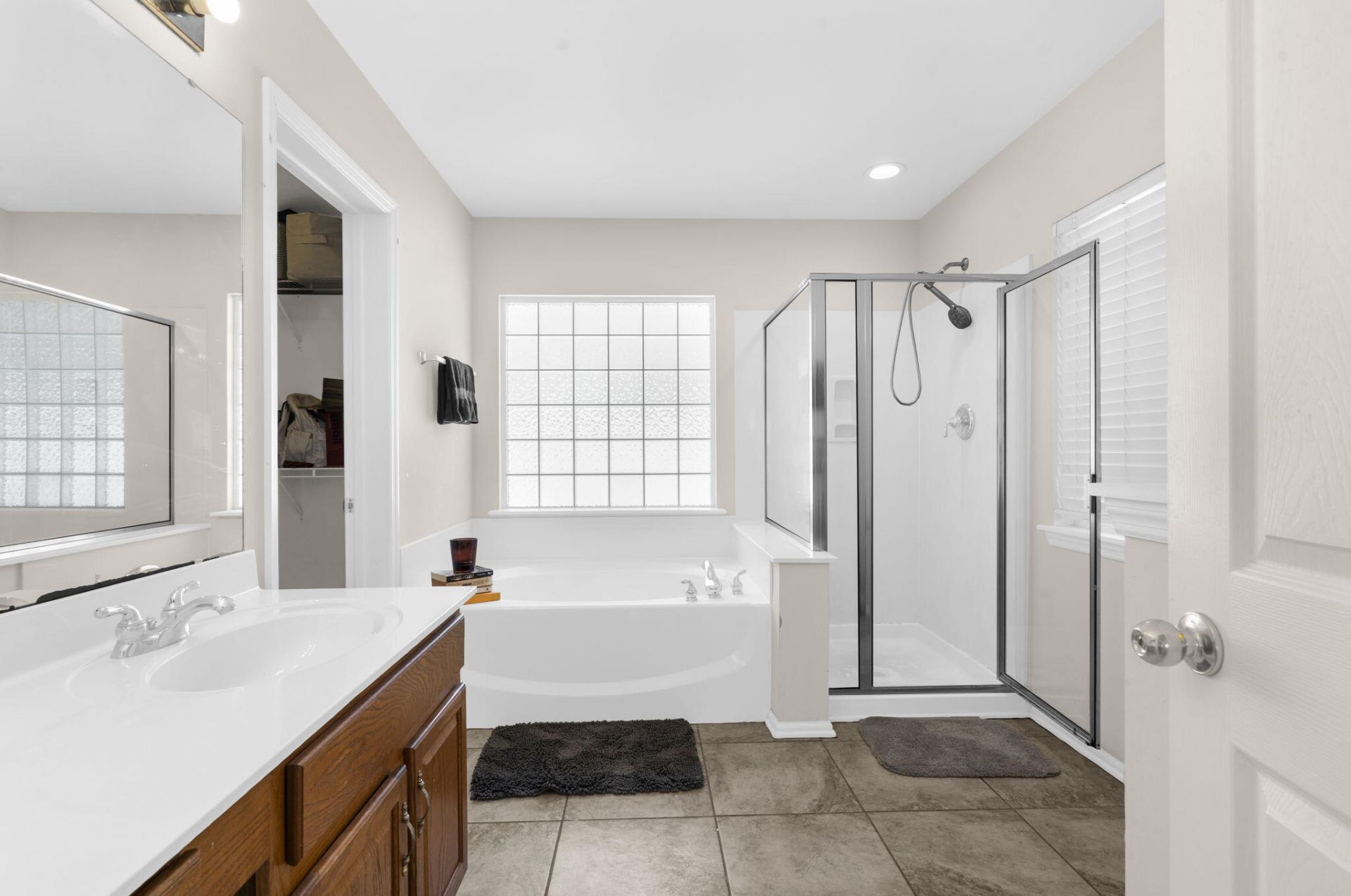 3225 Beaconsfield Road Photo 25