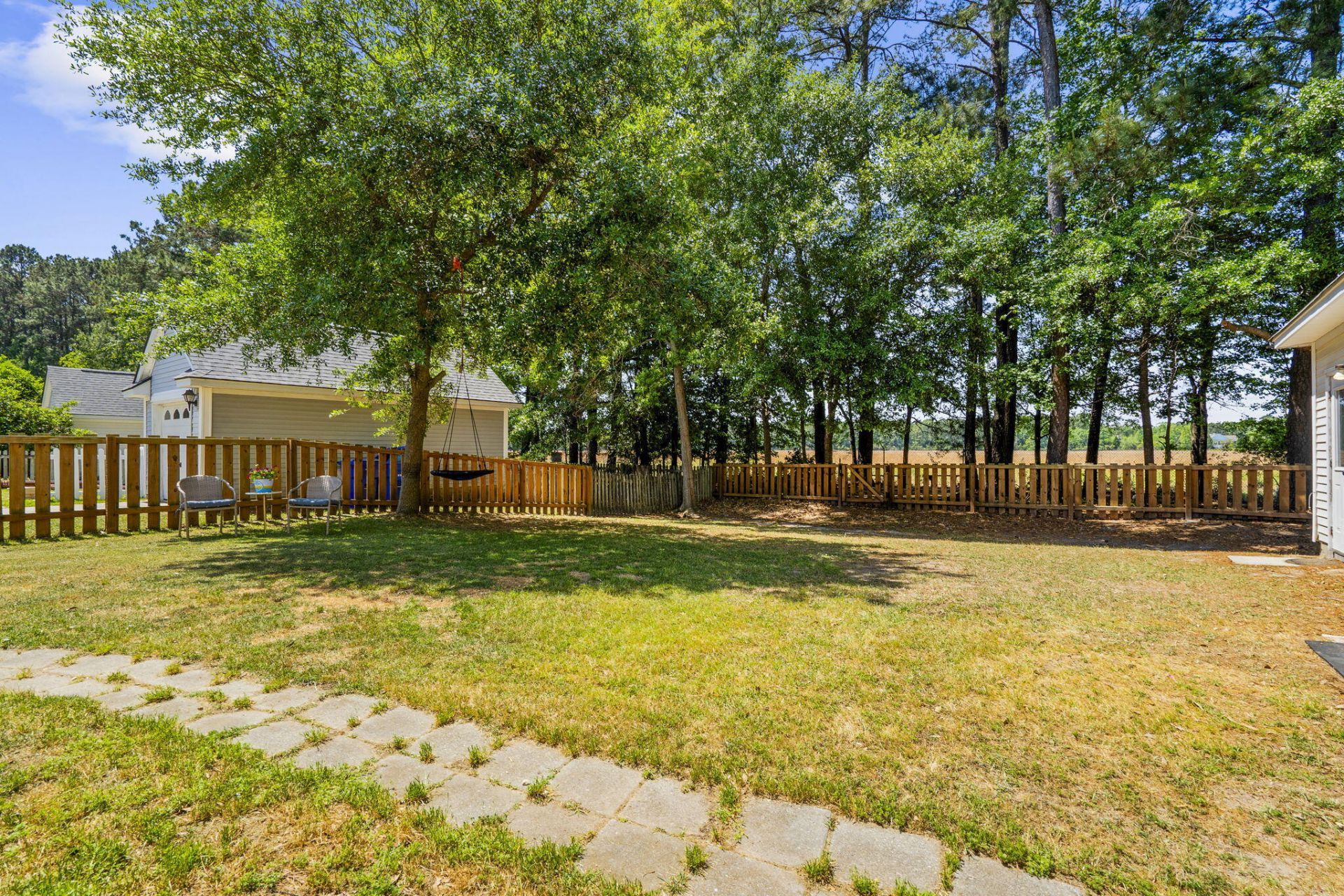 3225 Beaconsfield Road Photo 35