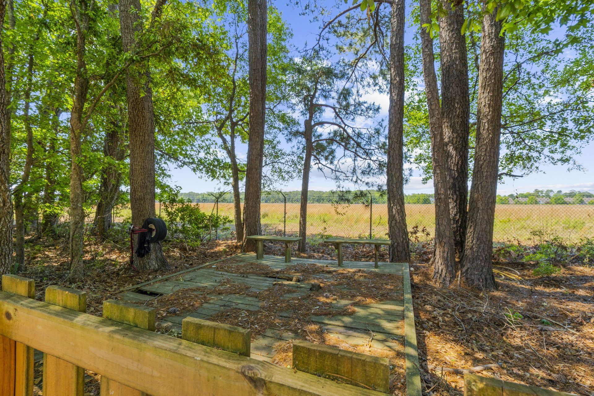 3225 Beaconsfield Road Photo 36