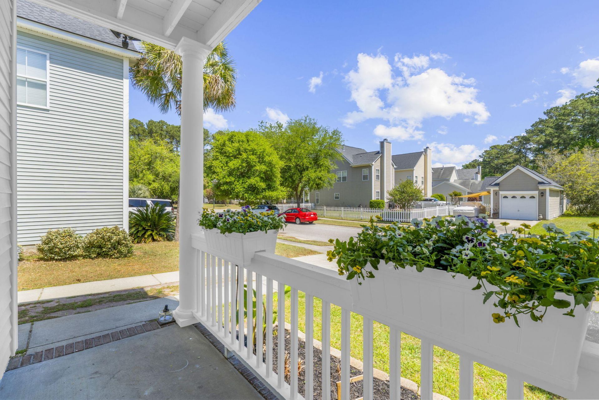 3225 Beaconsfield Road Photo 4
