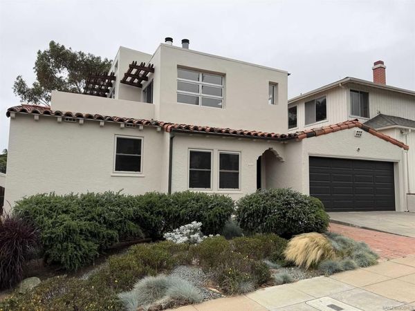 3333 Hill St, San Diego, CA 92106