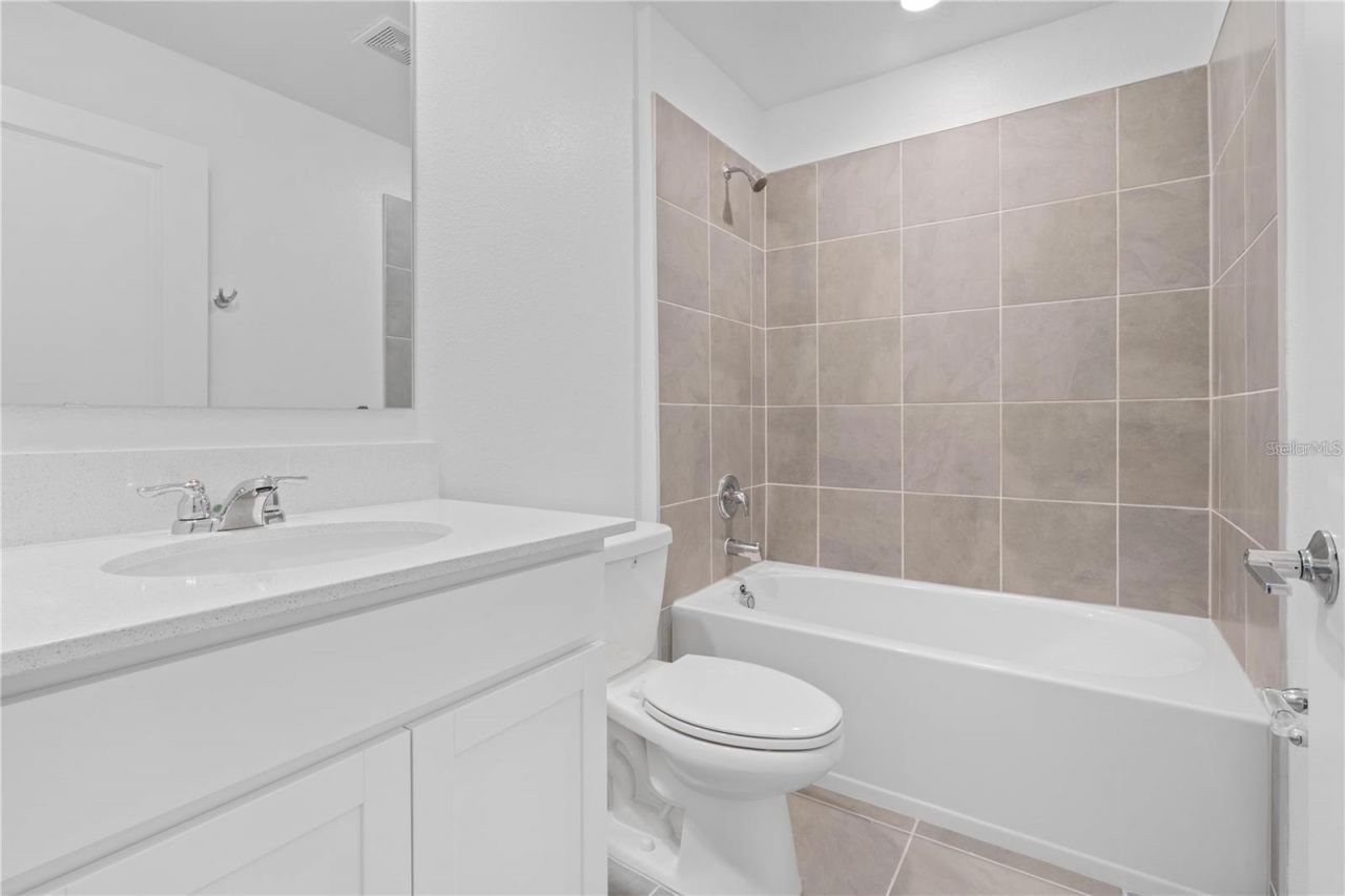 852 Daring Drive, Davenport, FL 33837 Photo