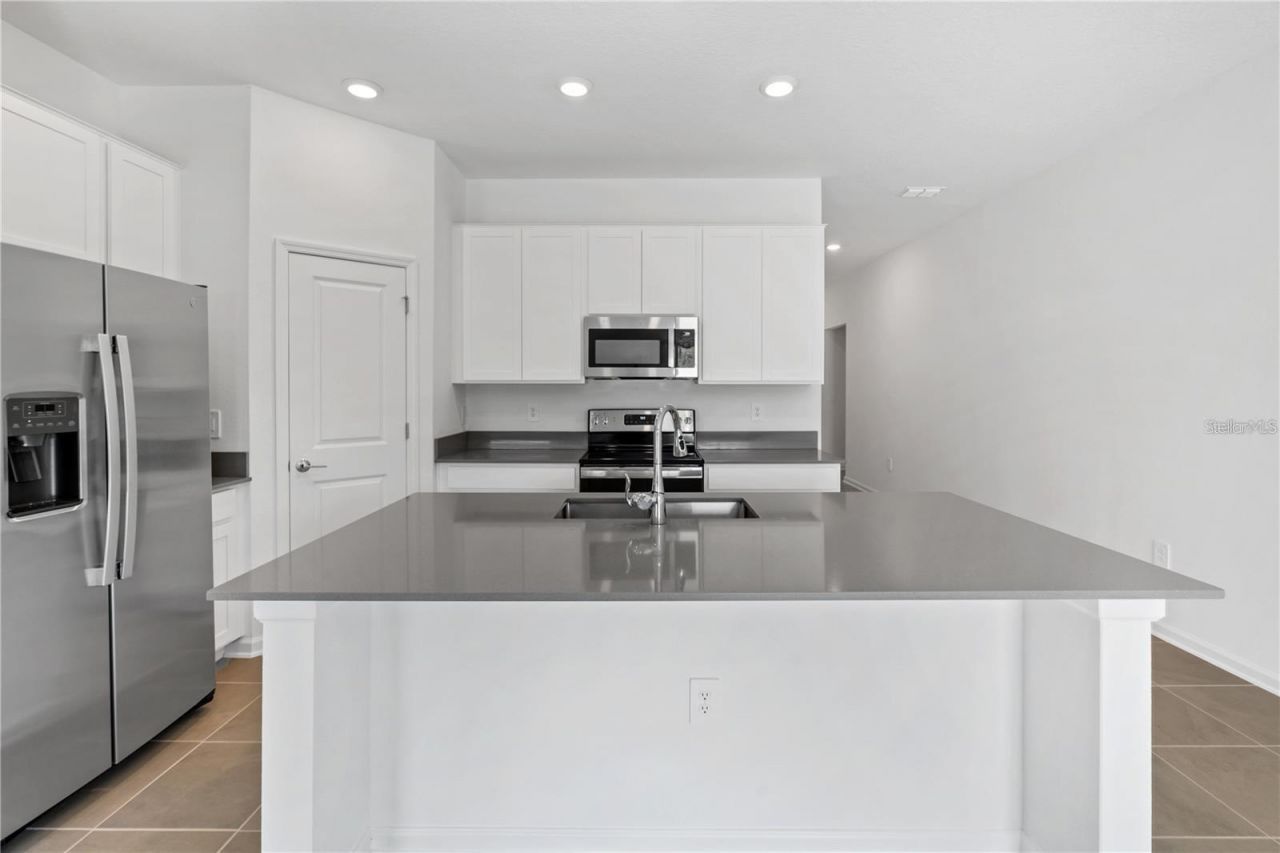 852 Daring Drive, Davenport, FL 33837 Photo