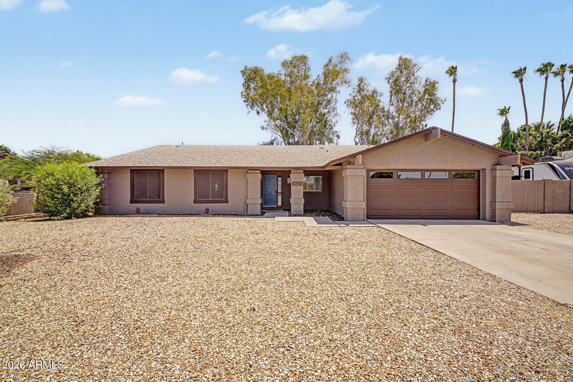 11025 N 41st Place, Phoenix, AZ 85028 Main Photo