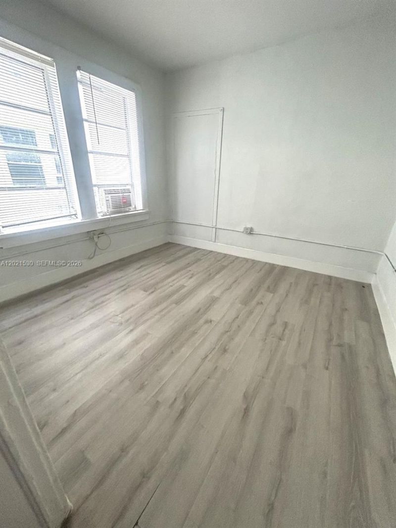 967 SW 5th St , Unit 10, Miami, FL 33130 Photo