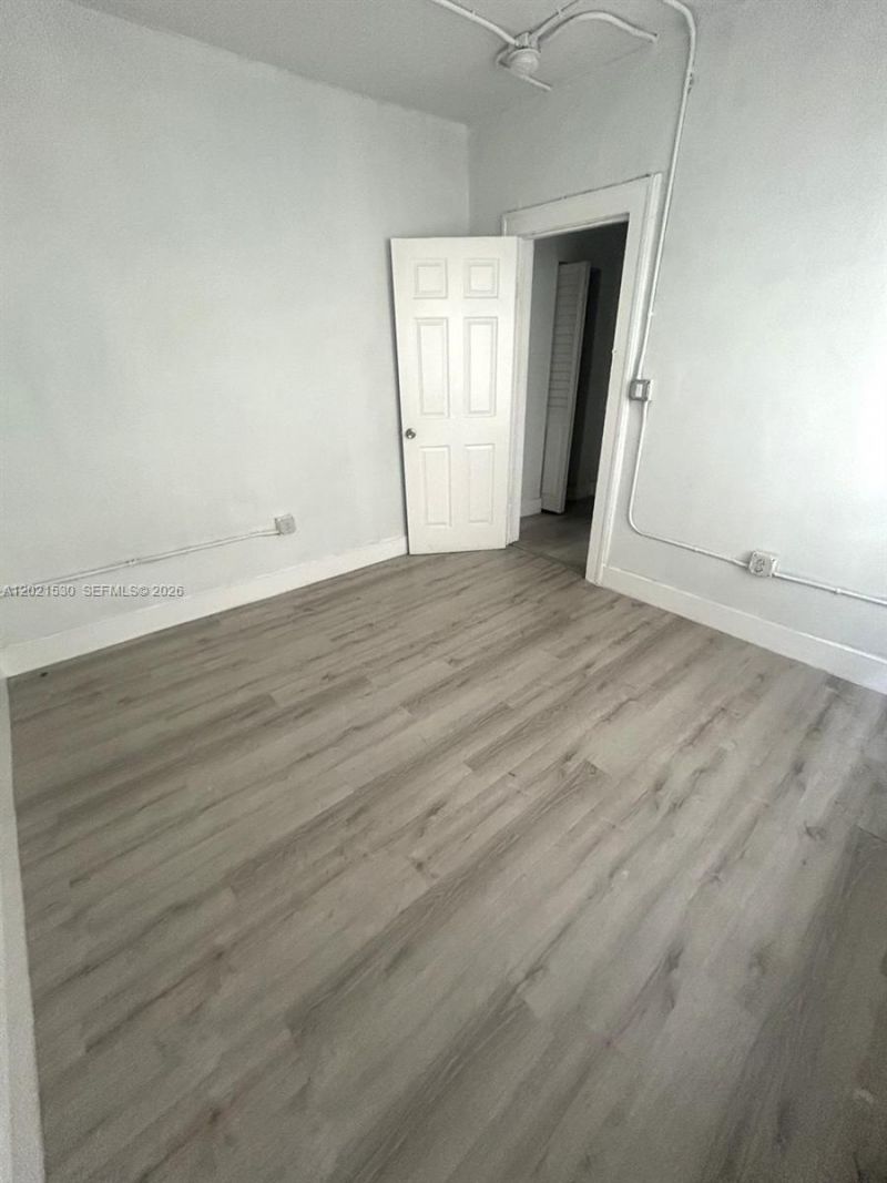 967 SW 5th St , Unit 10, Miami, FL 33130 Photo