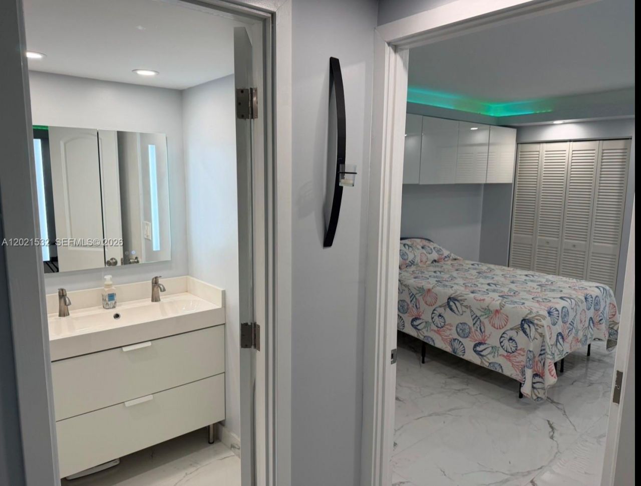 3140 S Ocean Dr , Unit 1003, Hallandale Beach, FL 33009 Photo