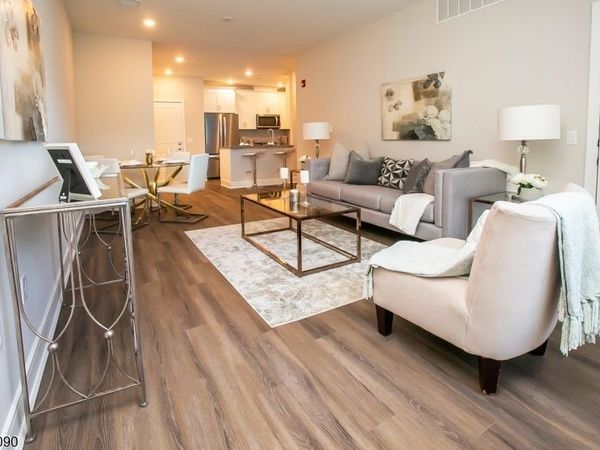 74 Passaic Ave, Unit 111, Fairfield, NJ 07004