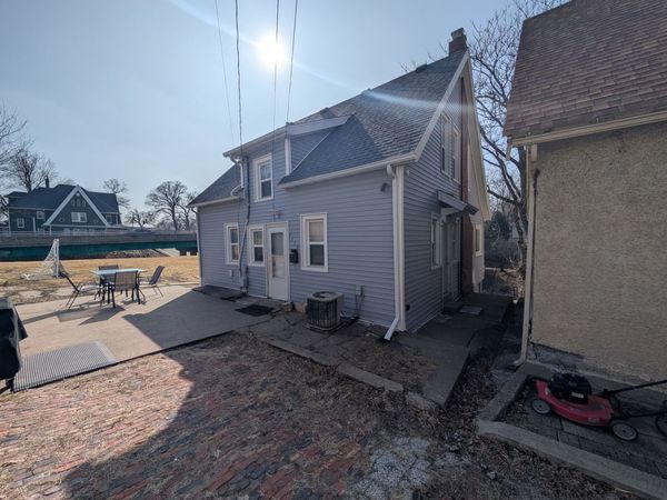 1118 15TH Street , Moline, IL 61265