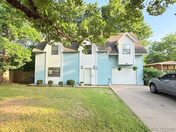 1218 E Boone Street , Tahlequah, OK 74464