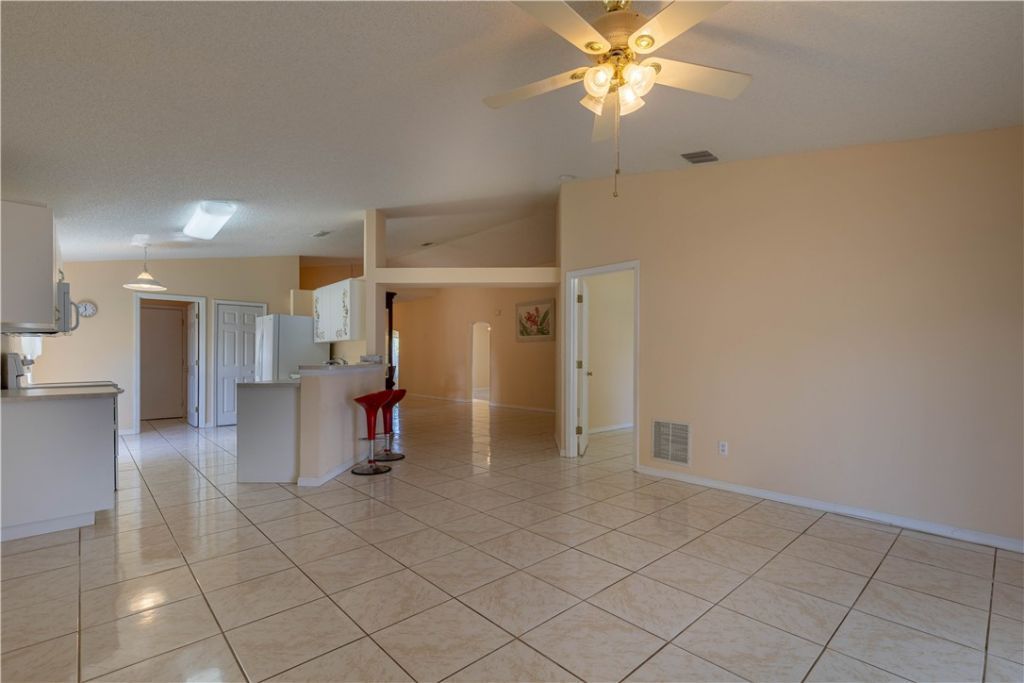 114 Douglas Avenue, Sebastian, FL 32958 Photo
