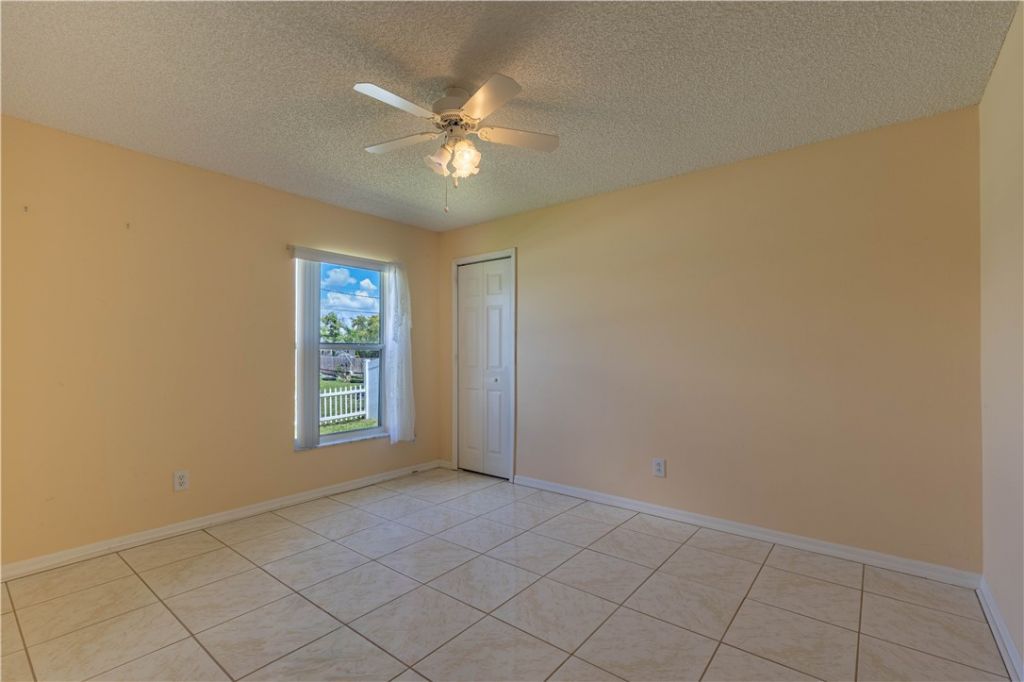 114 Douglas Avenue, Sebastian, FL 32958 Photo