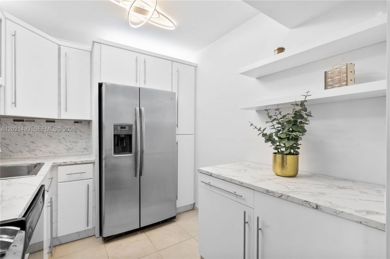 20335 W Country Club Dr, Unit 404, Aventura, FL 33180 Photo