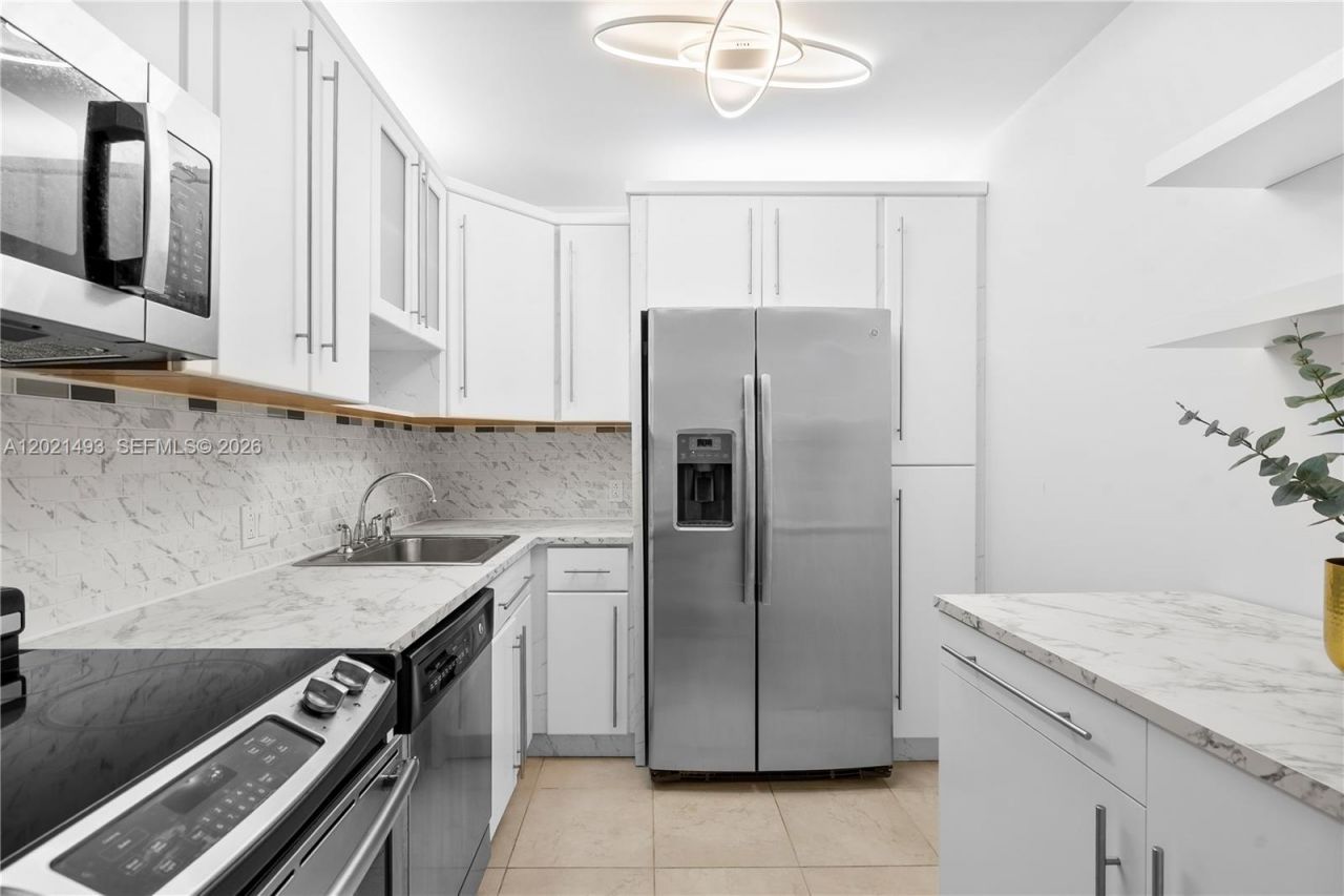 20335 W Country Club Dr, Unit 404, Aventura, FL 33180 Photo