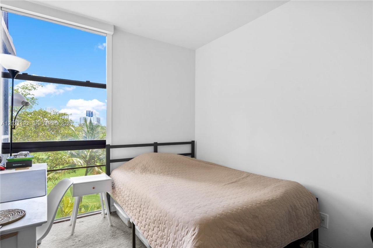 20335 W Country Club Dr, Unit 404, Aventura, FL 33180 Photo