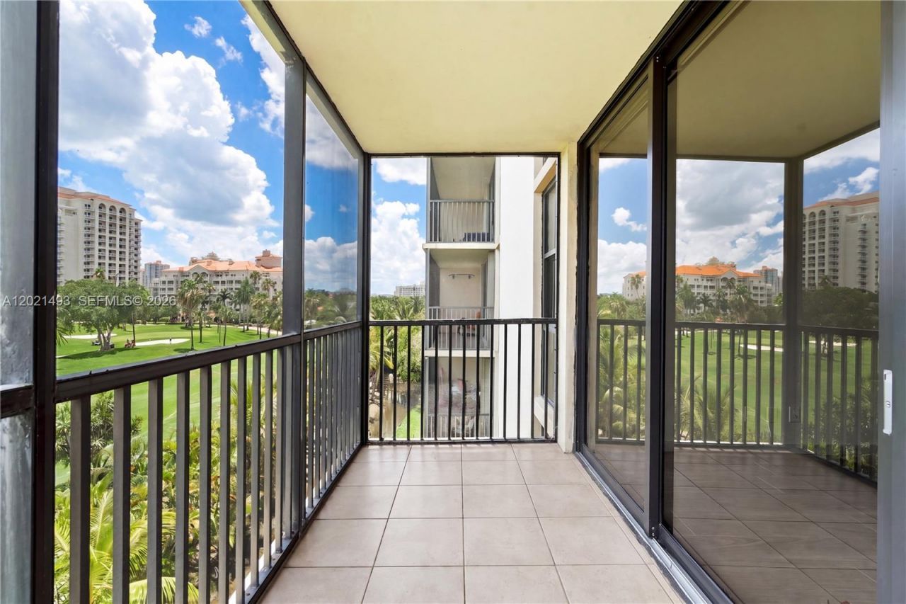 20335 W Country Club Dr, Unit 404, Aventura, FL 33180 Photo