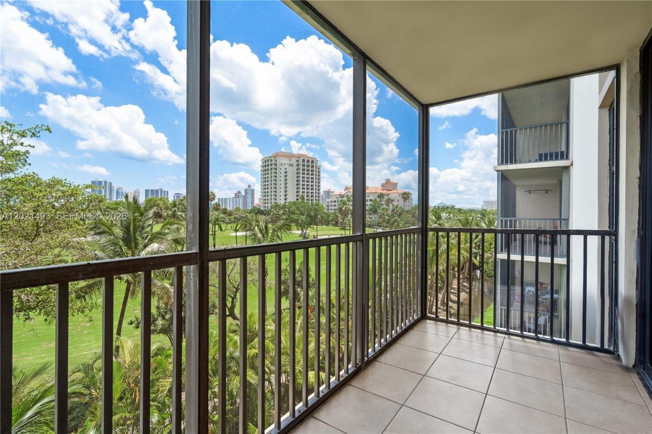 20335 W Country Club Dr, Unit 404, Aventura, FL 33180 Photo